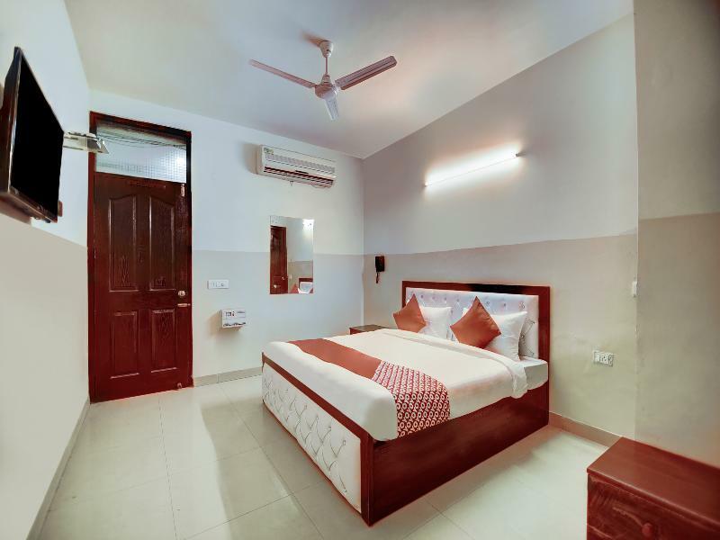 Oyo 28461 Royal Stay Inn Delhi  Exterior foto